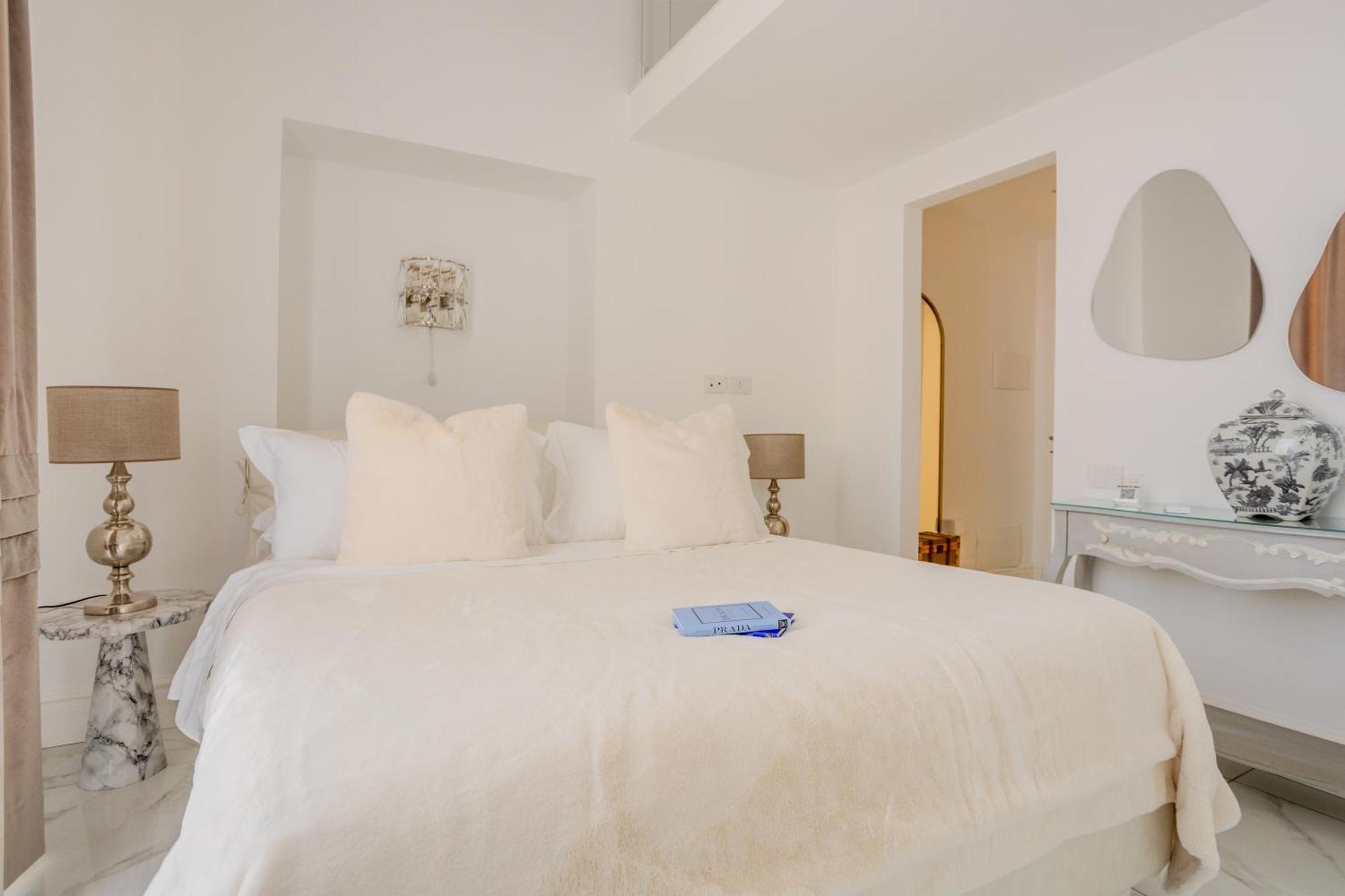 La Corte Dei Mille Luxury Naples Exterior photo