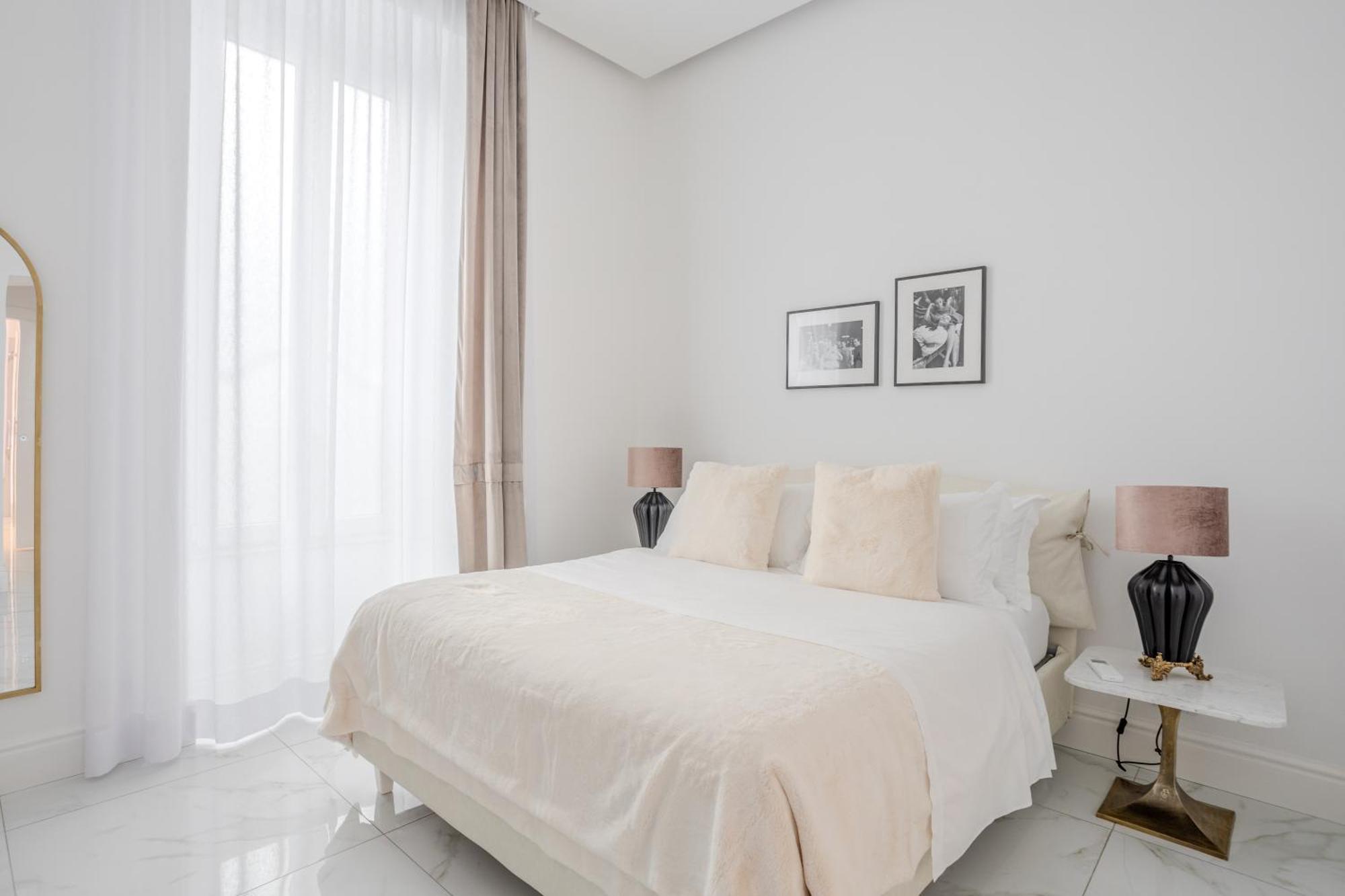 La Corte Dei Mille Luxury Naples Exterior photo