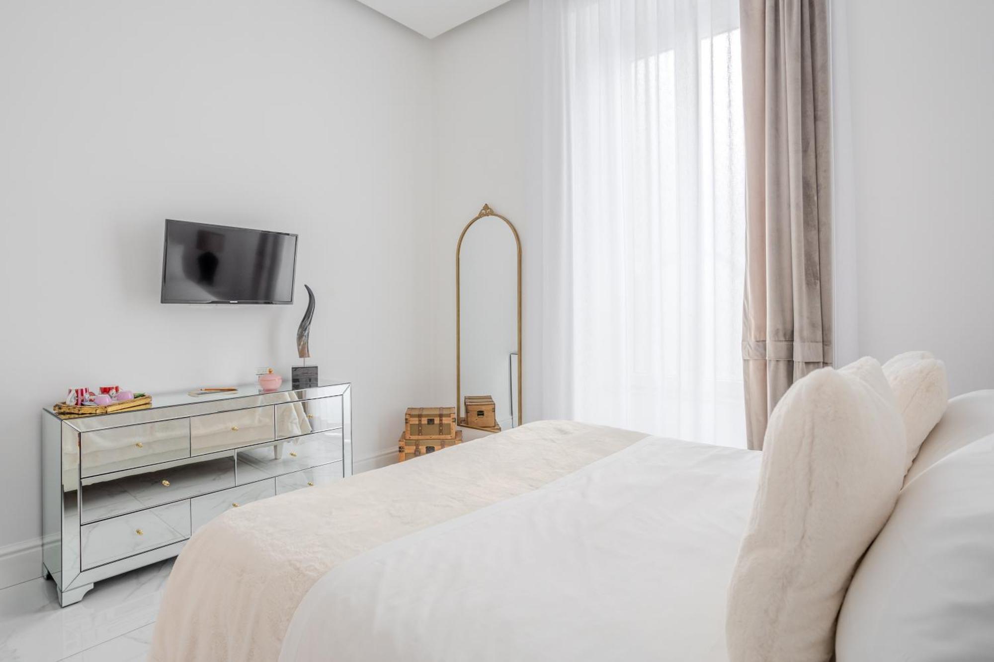 La Corte Dei Mille Luxury Naples Exterior photo